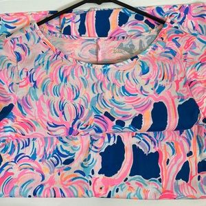 Lilly Pulitzer tshirt dress. Perfect for summer. Size xs